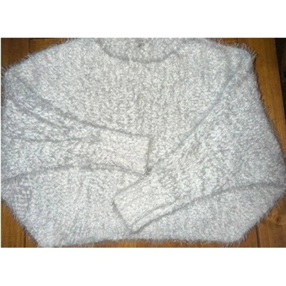 Ecote Urban Outfitters White Eyelash Knit Fuzzy Pullover Sweater Womens Small